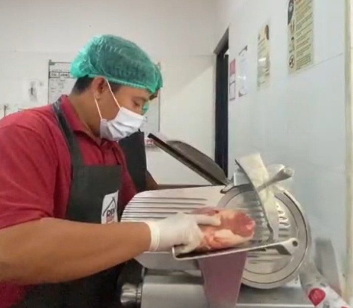 RPH Surabaya Layani Jasa Slicing Daging, Praktis dan Higienis untuk Masyarakat