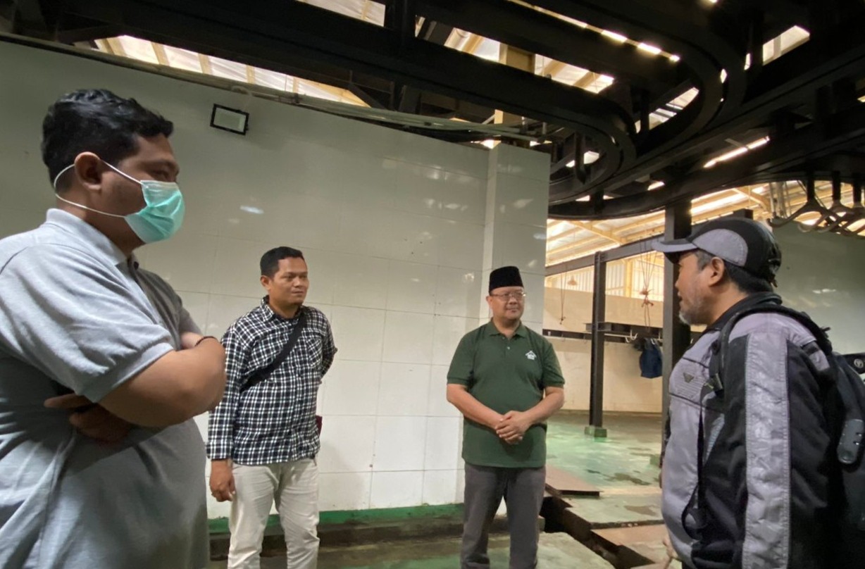 Gercep! Tim Teknis Tinjau Lokasi, Perbaikan Elevasi Lantai RPH Tambak Osowilangun Dimulai